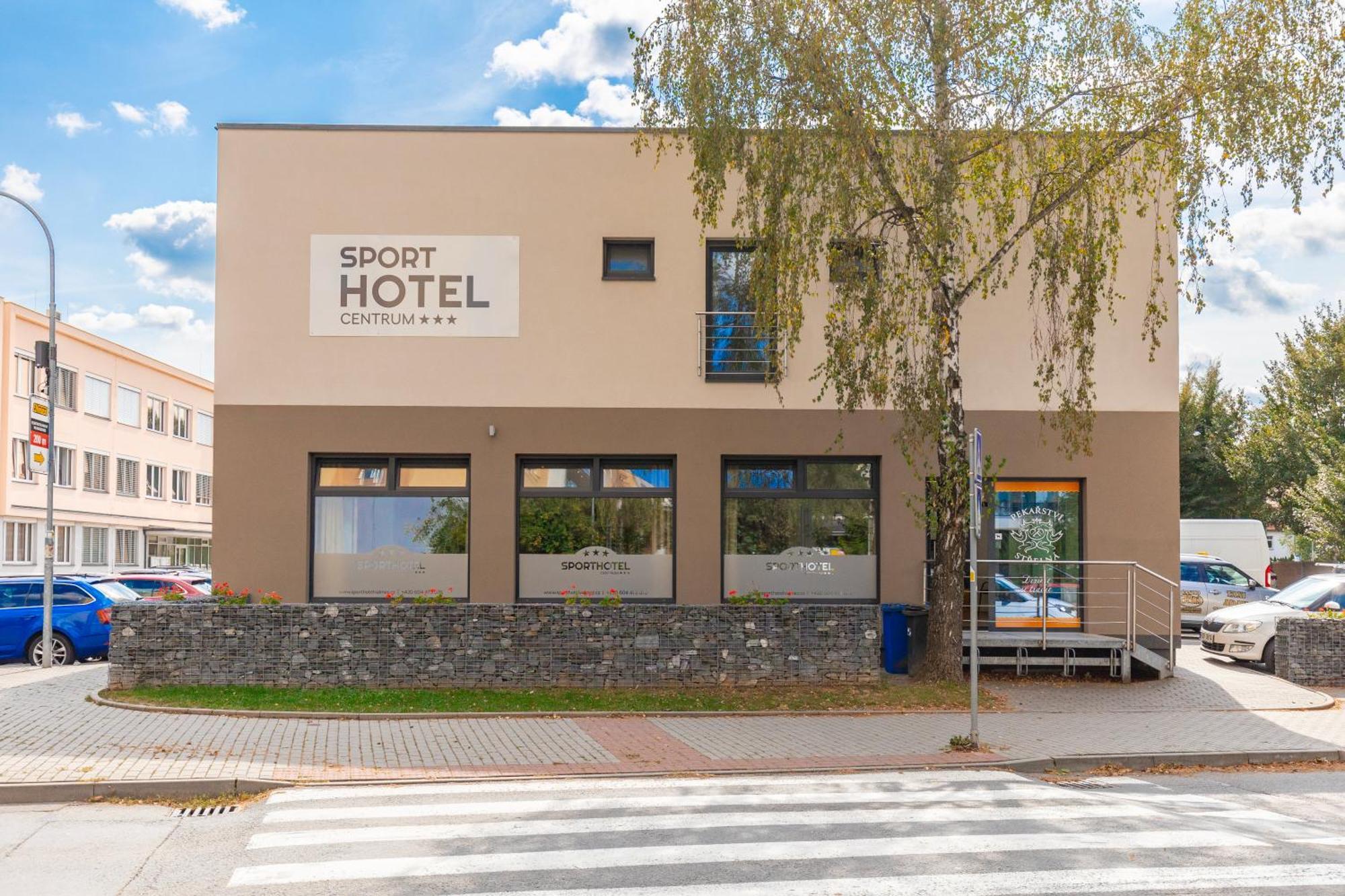 Sport Hotel Centrum Valašské Meziříčí Exteriör bild